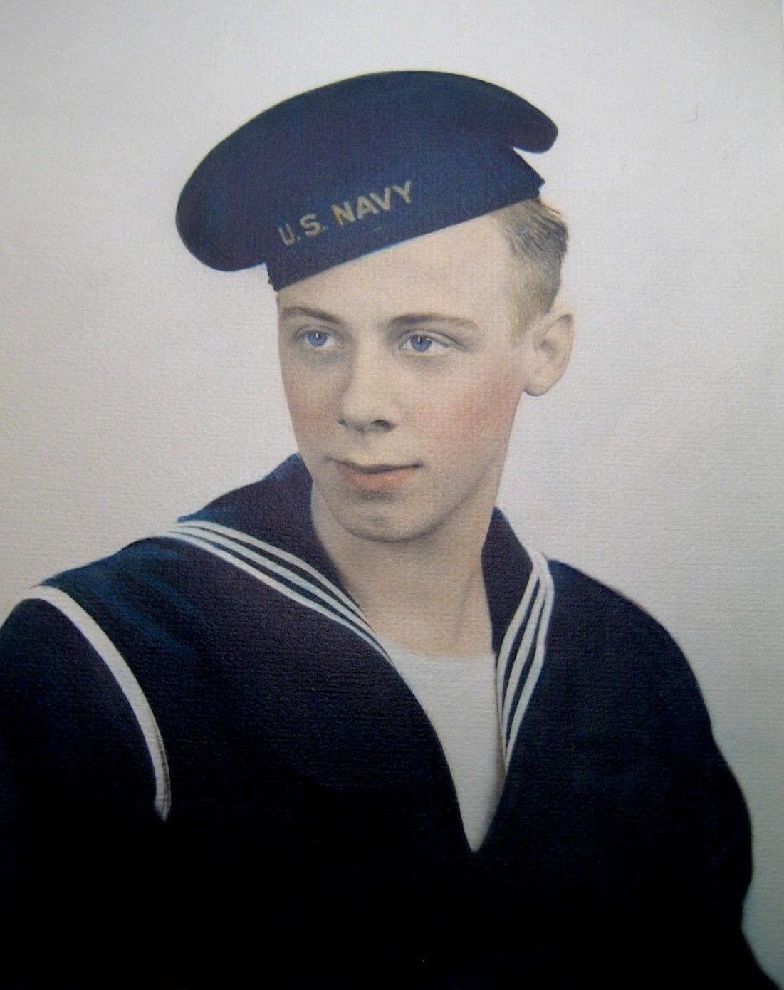 Ships Cook 2nd Class Robert Kraft 9467087 US Navy. He served aboard the USS Feldspar (IX-159) in the Pacific Theater of Operations. He was discharged July 6, 1946 in Great Lakes Illinois